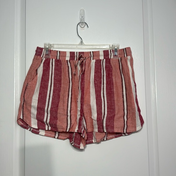 Shorts | Universal Threads | Size M - Picture 3 of 6
